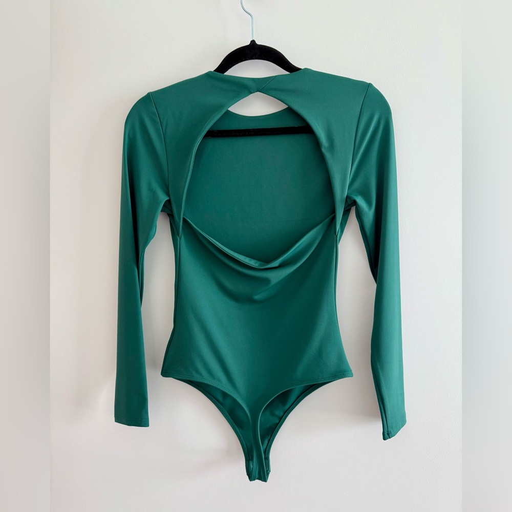Express Open-Back Bodysuit - Picture 2 of 3